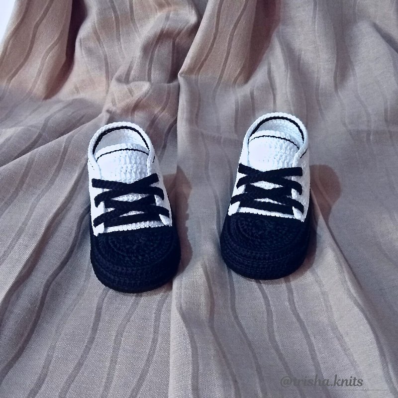 新生嬰兒針織短靴運動鞋 Knitted booties sneakers for a newborn baby - 婴儿鞋 - 棉．麻 多色
