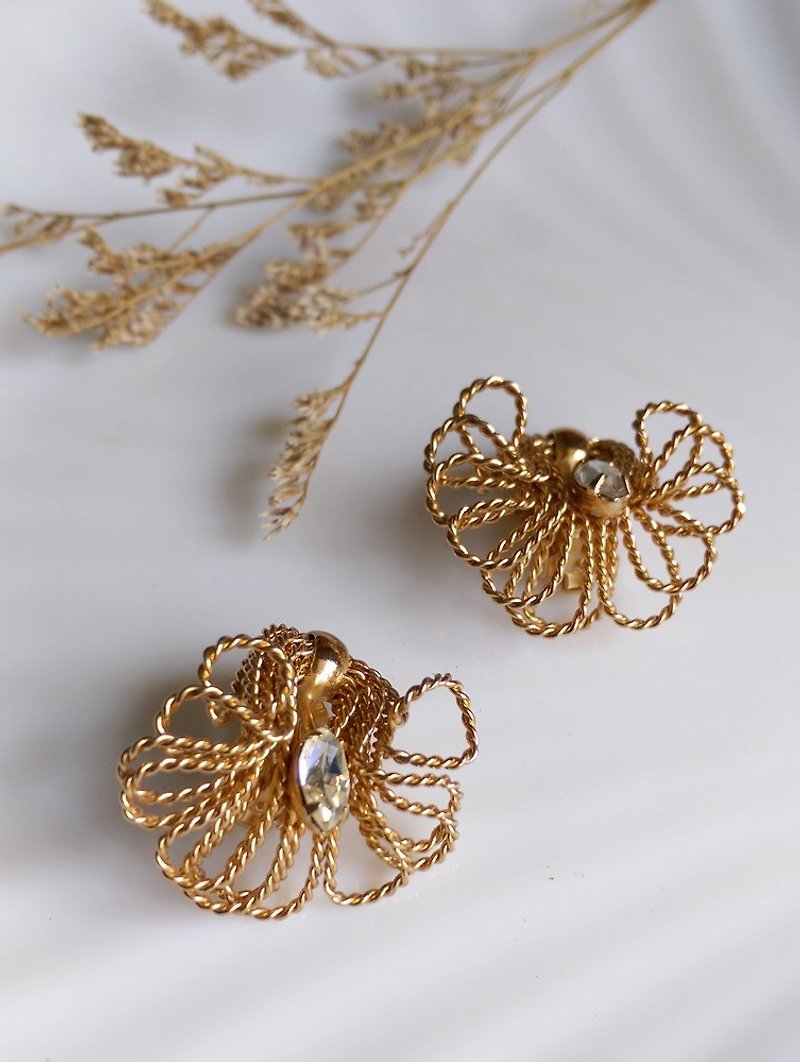 西洋古董饰品。Napier缠绕掐丝线花夹式耳环 - 耳环/耳夹 - 其他金属 金色
