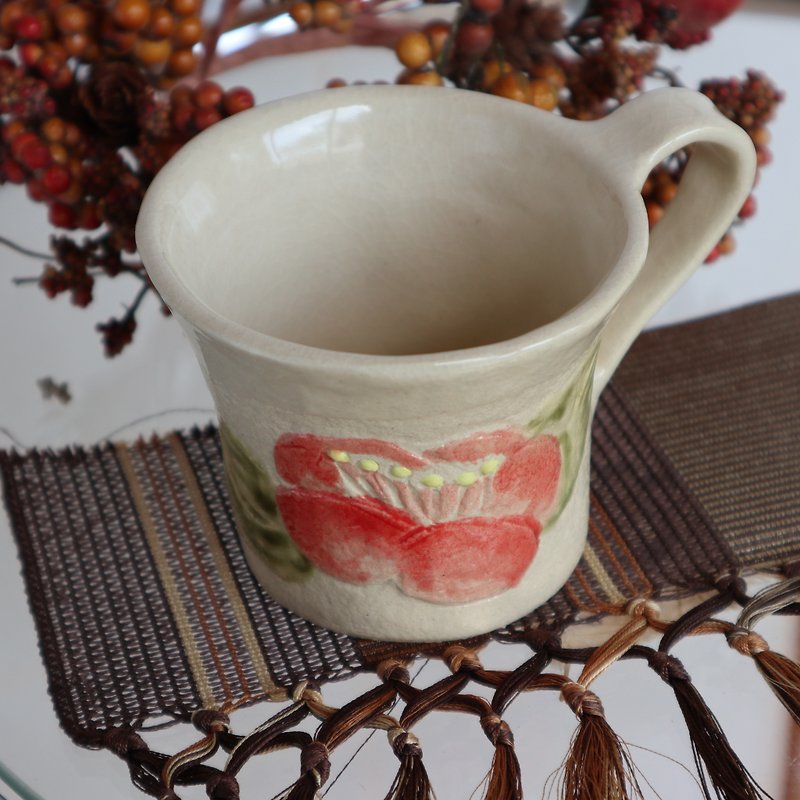 Japanese Red flower tsubaki mug handcrafted pottery Japan-made Japaneses artist