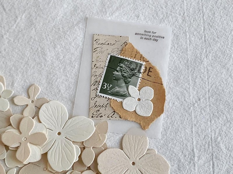 Mini flowers 'CREAM' , journaling material - 笔记本/手帐 - 纸 白色