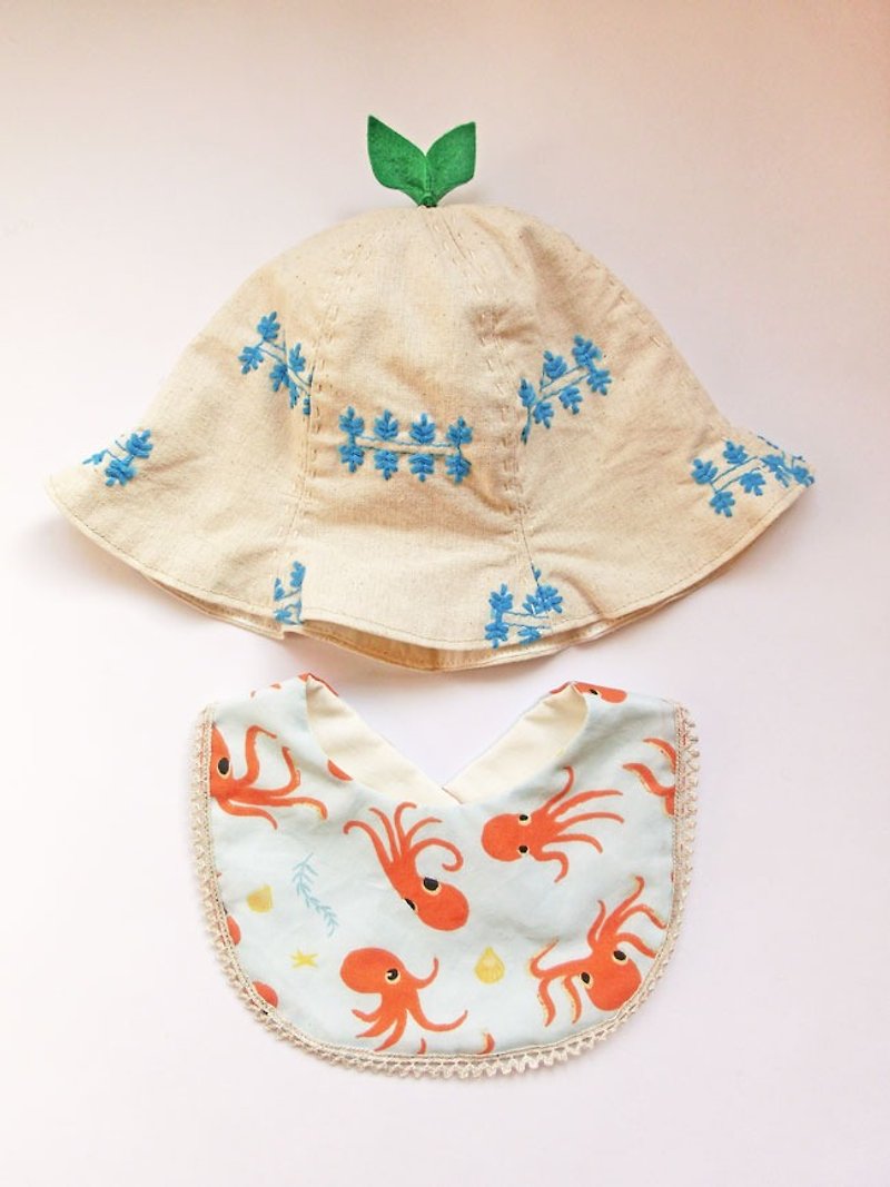 *HAPPY  BAG* -- Leaf Hat & Baby Bib -- Blue - 围嘴/口水巾 - 棉．麻 多色