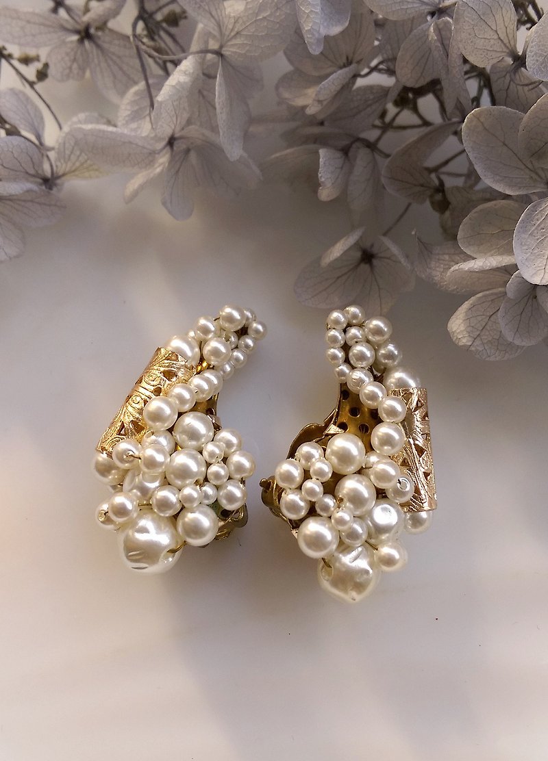西洋古董饰品。日本制 珍珠白 珠花 夹式耳环 - 耳环/耳夹 - 其他金属 金色