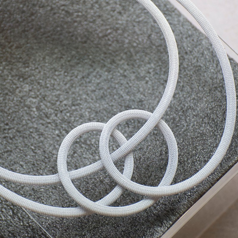 Lussli针织项链: 映心 - 雾银 - 项链 - 丝．绢 银色