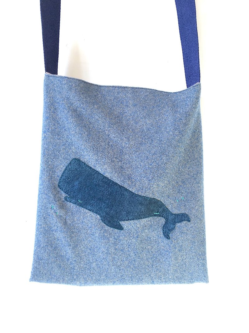 抺香鲸 鲸鱼刺绣布袋  - 侧背包/斜挎包 - 棉．麻 蓝色