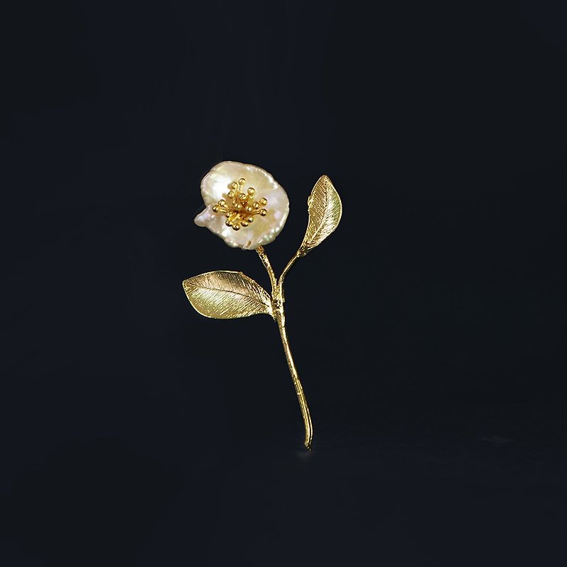 植物花朵形态胸针镀金精致胸花异形淡水珍珠花蕊礼物 - 胸针 - 贵金属 