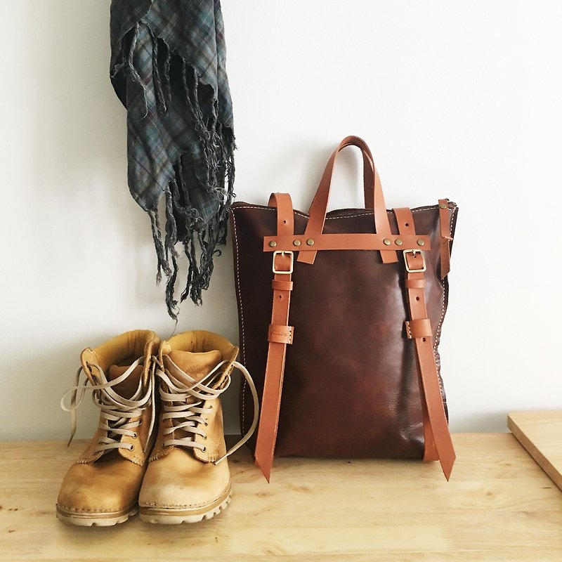 Genuine Leather Hand stitched Backpack / Convertable Backpack / Shoulder Bags - 后背包/双肩包 - 真皮 咖啡色