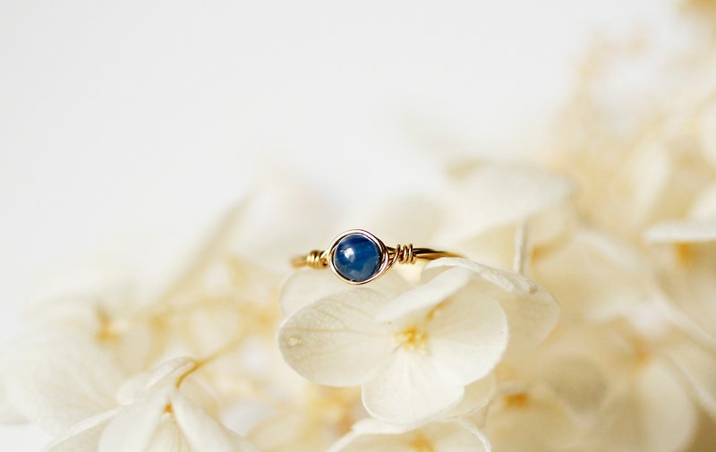 9月诞生石 - 4mm蓝晶铜线戒指 - 金色 - 戒指 - 宝石 蓝色