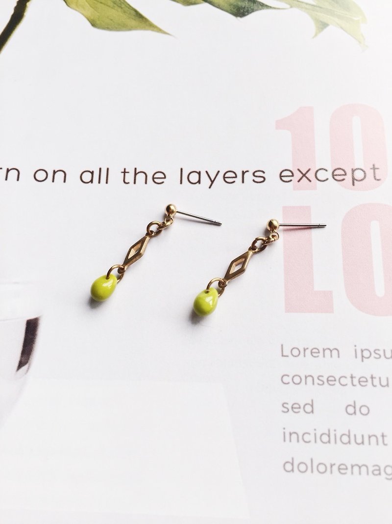 La Don  -  菱绿滴   耳针/耳夹 - 耳环/耳夹 - 压克力 绿色