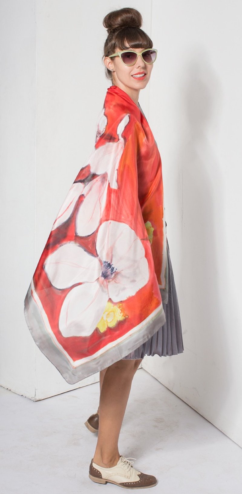 Scarlet Red Silk shawl, Magnolia Silk Scarf painted by hand/ Designer Scarf - 丝巾 - 丝．绢 红色