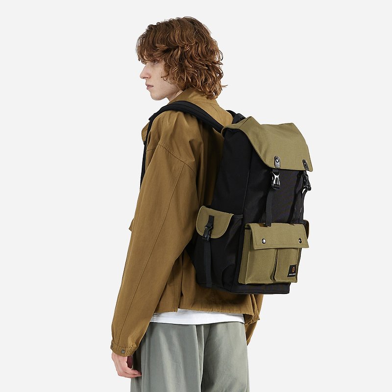 休闲运动 大索口 后背包 电脑包 旅行包 Predator -黑色/卡其绿色 - 后背包/双肩包 - 防水材质 黑色