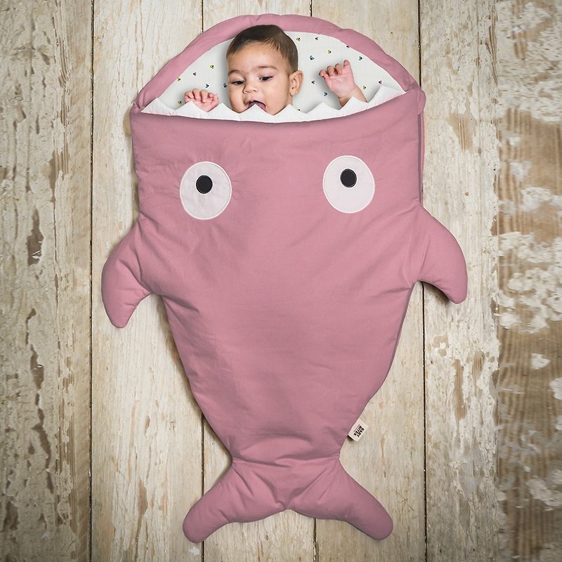 【西班牙制】鲨鱼咬一口BabyBites纯棉婴幼儿多功能睡袋-莓果牛奶 - 满月礼盒 - 棉．麻 多色