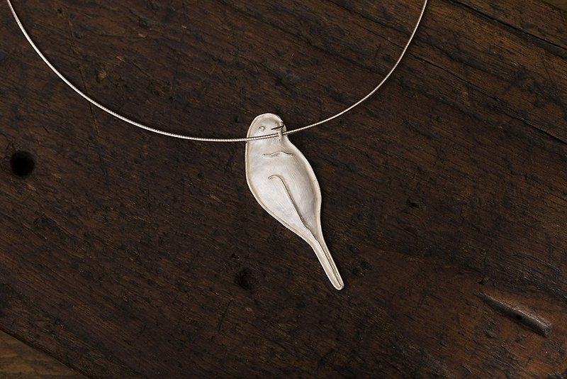 Bird 鸟 925Silver 手工纯银 坠饰项圈 pendant/necklace - 项链 - 其他金属 白色
