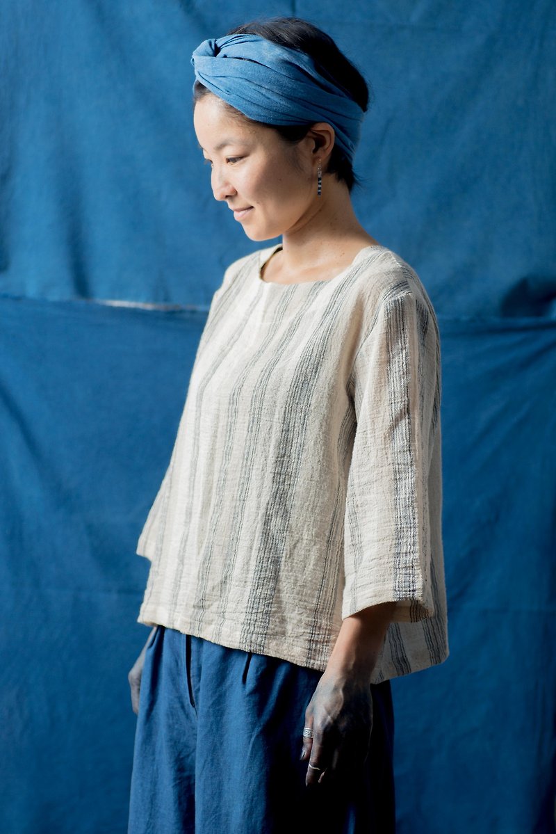 MORO woman top | Indigo dyed mix natural color linen | - 女装上衣 - 棉．麻 卡其色