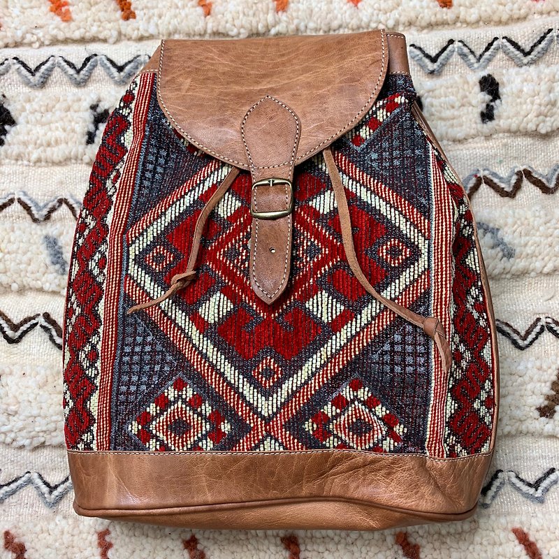 摩洛哥 荣耀阿玛济荷 多功能夹层 焦糖羊皮包 - 后背包/双肩包 - 真皮 咖啡色