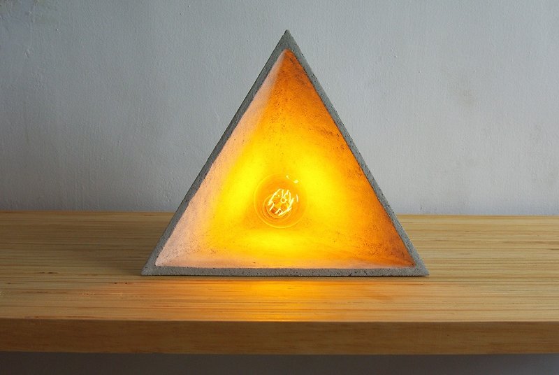 三角锥水泥情境桌灯 - 灯具/灯饰 - 水泥 