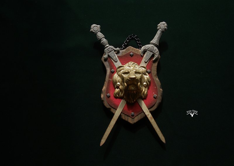 【老时光 OLD-TIME】早期台湾制铜狮子双剑盾牌 - 摆饰 - 其他材质 