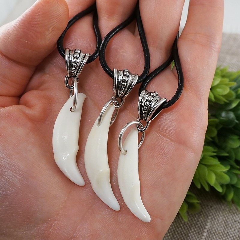 Real Wolf Tooth Necklace White Wolf Tusk Teeth Fang Pendant Necklace Jewelry - 项链 - 其他材质 白色