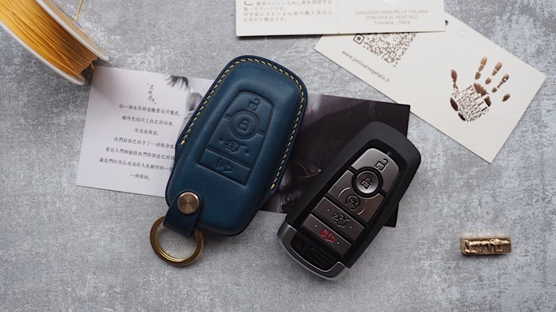 福特野马Ford车钥匙套钥匙包 纯手工牛皮 定制化刻字礼物 订制 - 钥匙链/钥匙包 - 真皮 多色