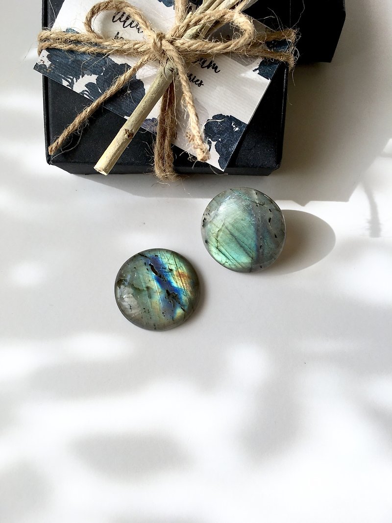 Labradorite Button earring - 耳环/耳夹 - 石头 蓝色