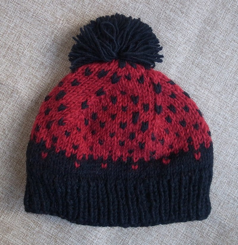 【乐拍子】纯羊毛手编毛帽Hand-made in Nepal（爱心点点_红+黑） - 帽子 - 羊毛 红色