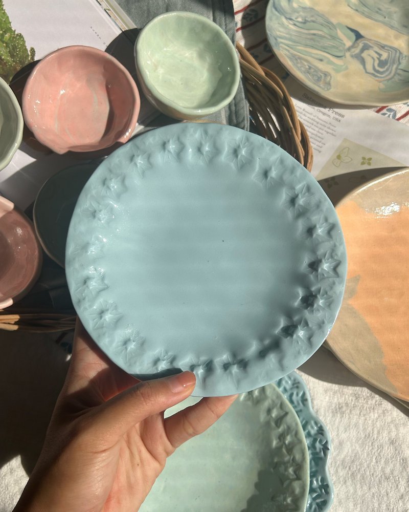 Hand Built Plate | Snowflakes | Stamp | Ceramic Handmade - 花瓶/陶器 - 陶 蓝色