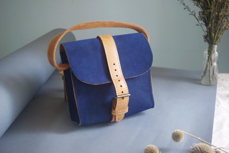 欧洲古着古董包-英伦麂皮鲜艳色块方型古董包 - 手提包/手提袋 - 真皮 蓝色