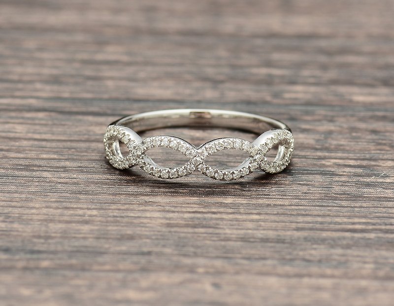 18K白金无限扭纹微密钉钻石结婚戒指 - 戒指 - 钻石 金色