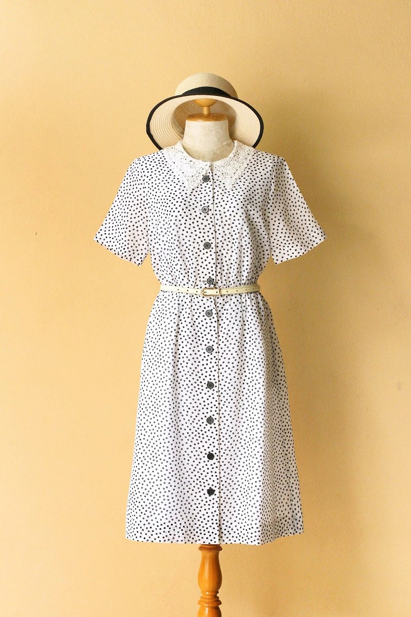 Vintage dress Size M Polka dot lace collar - 洋装/连衣裙 - 聚酯纤维 白色