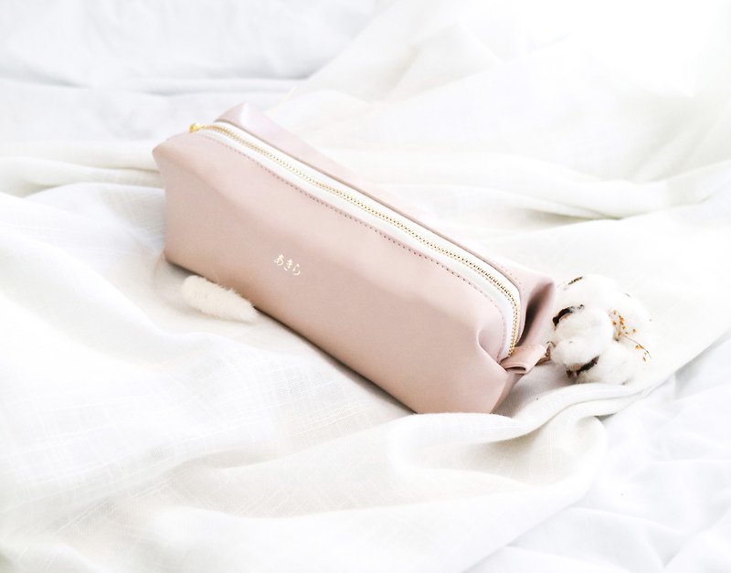 【定制化】 烫金姓名笔袋 大容量－裸粉色皮革笔盒 - 铅笔盒/笔袋 - 人造皮革 粉红色