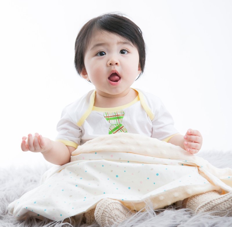 Minky多功能 点点颗粒 携带毯婴儿毯冷气毯被 象牙米黄-圆点点 - 婴儿床上用品 - 棉．麻 黄色