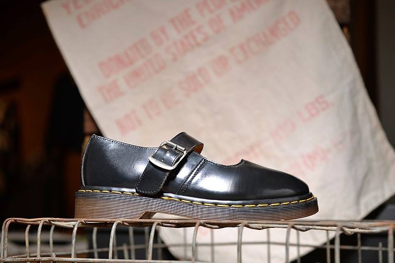 Vintage 英国Dr. Martens 黑色娃娃鞋 - 芭蕾鞋/娃娃鞋 - 真皮 黑色