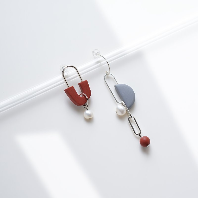 Jael 原创设计 手工软陶 几何线条 简约锁扣 925纯银耳针耳环 - 耳环/耳夹 - 陶 