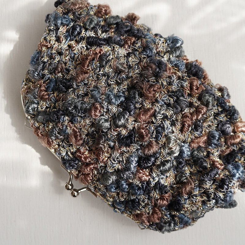 Ba-ba handmade Crochet pouch No.C1475 - 手提包/手提袋 - 其他材质 蓝色