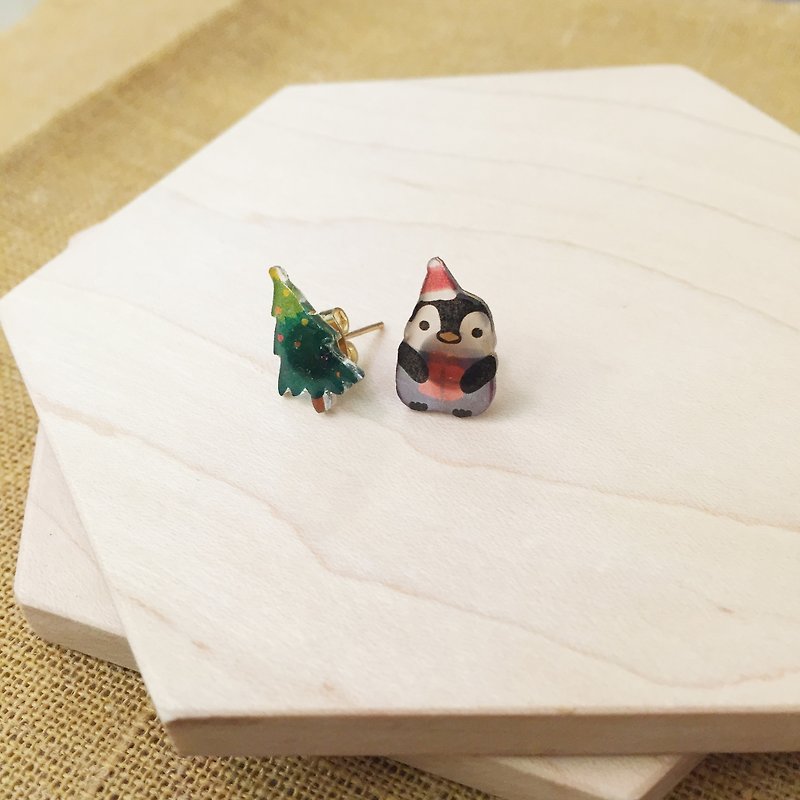 Oops bear - 圣诞特别版－小企鹅与圣诞树耳环 - 耳环/耳夹 - 压克力 绿色