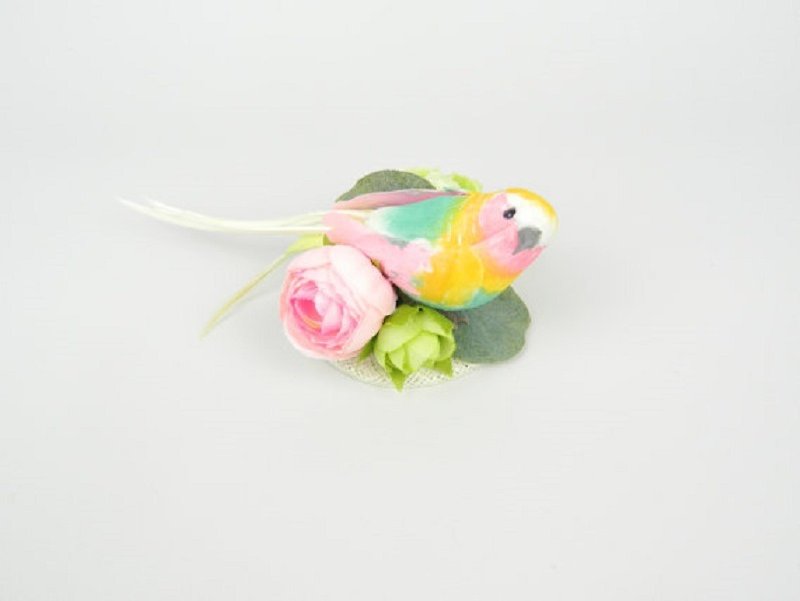 RESERVED FOR SHU! Fascinator Mini Hair Accessory Clip with Bright Feathered Bird and Silk Flowers in Pastel Colours Spring Summer Wedding Bridal - 发饰 - 其他材质 多色