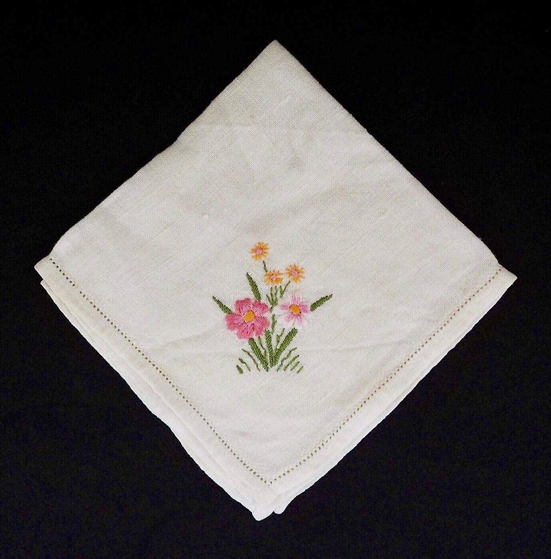素白色方形刺绣黄粉花卉小餐巾 - 摆饰 - 棉．麻 
