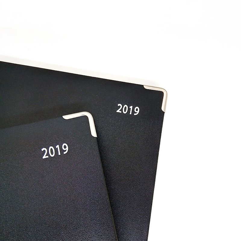 【8折优惠中】2019 Professional Diary 瑞文堂年度日志本 - 笔记本/手帐 - 纸 黑色