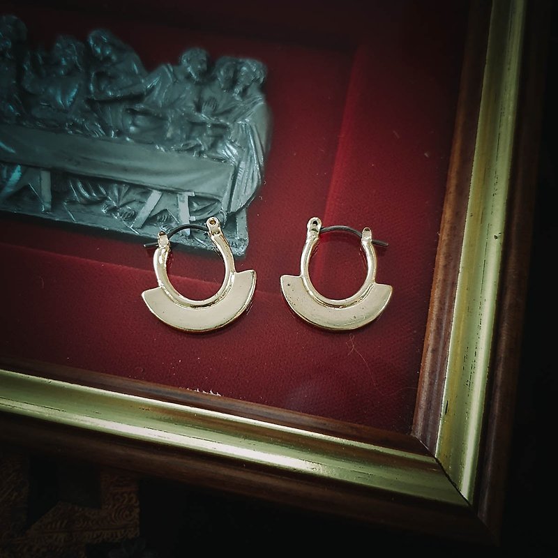 古董耳环 | 迷你金色月牙耳环 | CBB028 - 耳环/耳夹 - 其他材质 金色