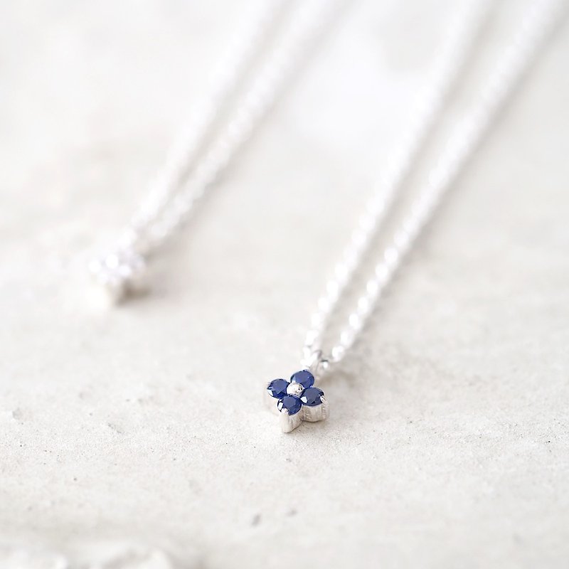Micro tiny flower Necklace Silver925 - 项链 - 其他金属 蓝色