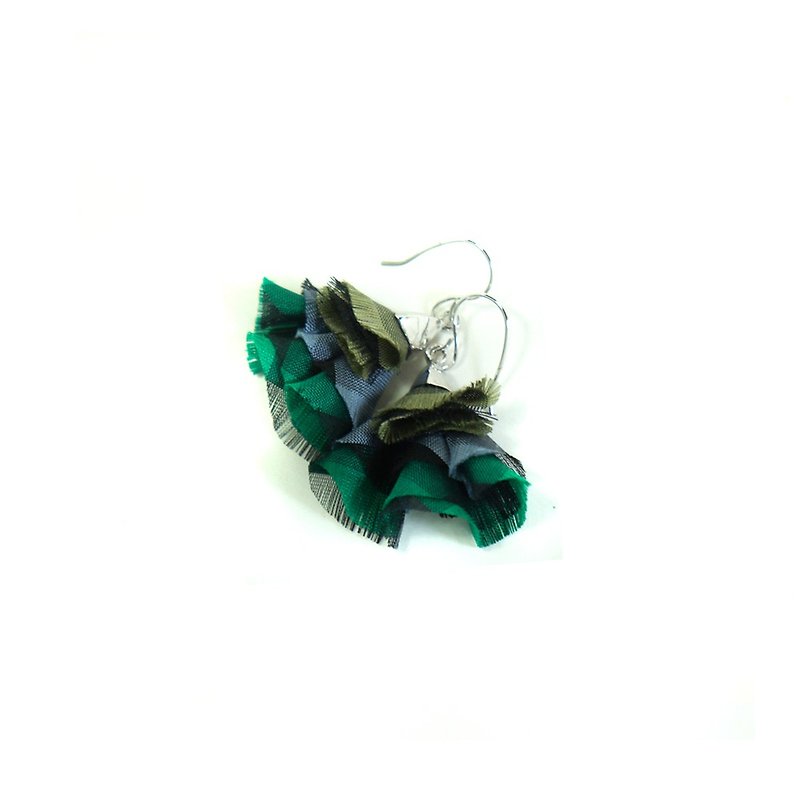 Thai silk Earrings (Size : S)  BB collection Green Grey -Silver Color metal - 耳环/耳夹 - 其他金属 绿色