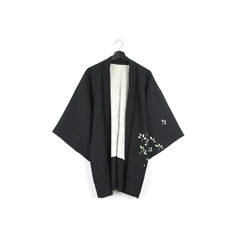 Back to Green-日本带回羽织 白绿叶 /vintage kimono - 女装休闲/机能外套 - 丝．绢 