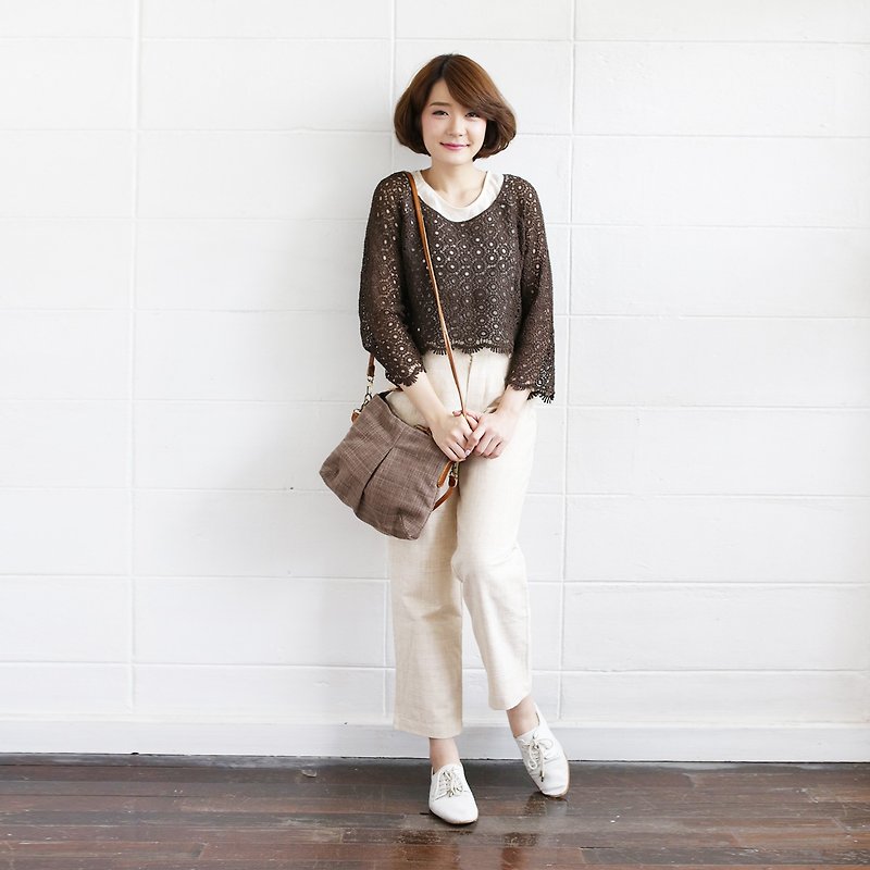 Brown Color Cross-body and Shoulder Midi Skirt Bags Size M Botanical Dyed Cotton - 侧背包/斜挎包 - 棉．麻 咖啡色