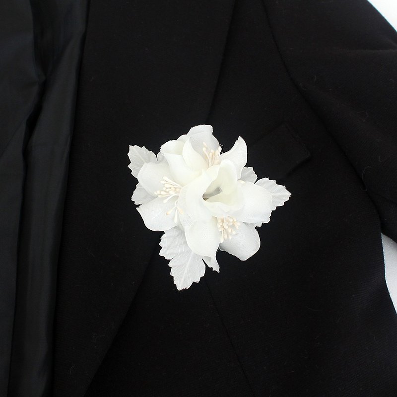 Leaf flower Ivory bridal flower hair clip and corsage ,Bridal hair piece ivory  - 胸花/手腕花 - 其他材质 白色