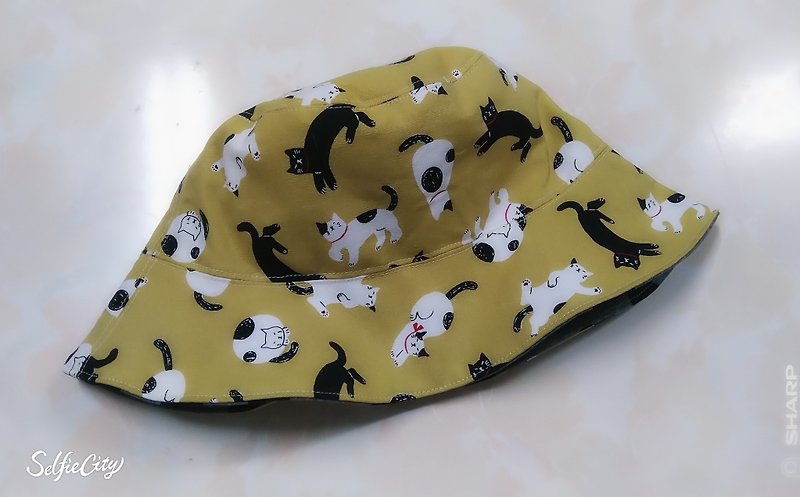 黄色系猫咪 灰色圆点双面渔夫帽 遮阳帽 - 帽子 - 棉．麻 黄色