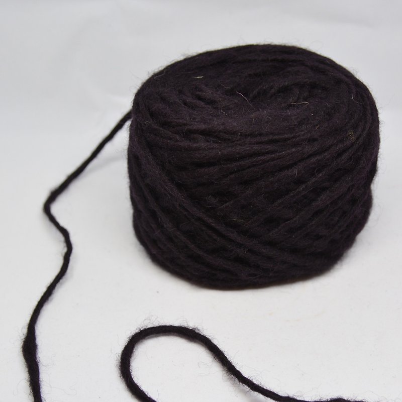 手捻粗羊毛线-深紫-公平贸易 - 编织/刺绣/羊毛毡/裁缝 - 羊毛 黑色