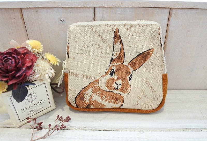 【好日手作】Handmade。咖啡兔兔系列。口袋收纳包 - 化妆包/杂物包 - 棉．麻 咖啡色