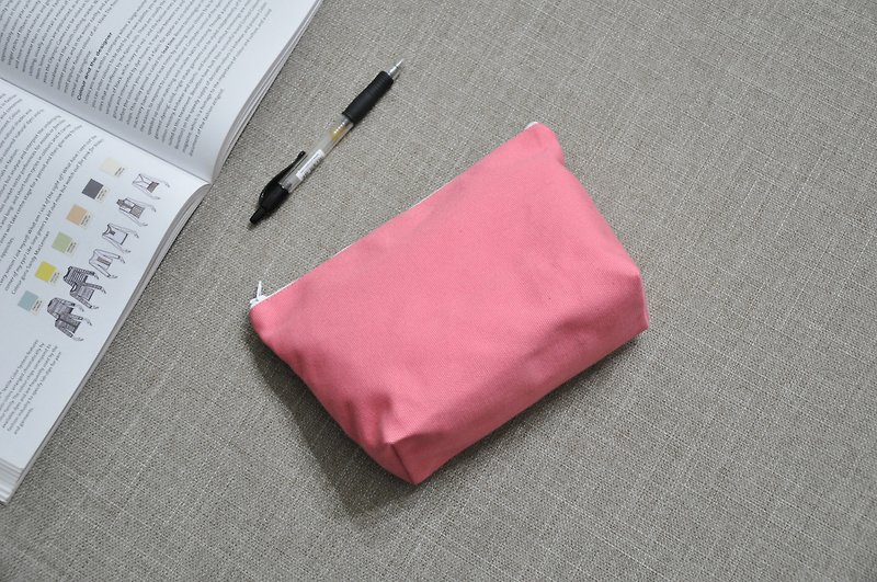ENDURE/玫瑰粉红色Rose pink大尺寸化妆包 - 化妆包/杂物包 - 棉．麻 粉红色