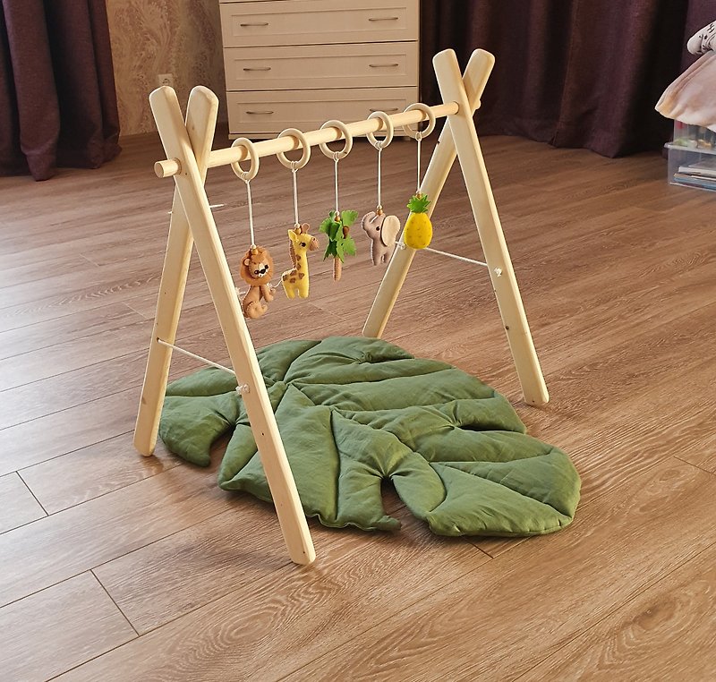 Wooden Baby Play Gym, safari gym toys, baby gym with toy set, mat baby gym - 满月礼盒 - 环保材料 