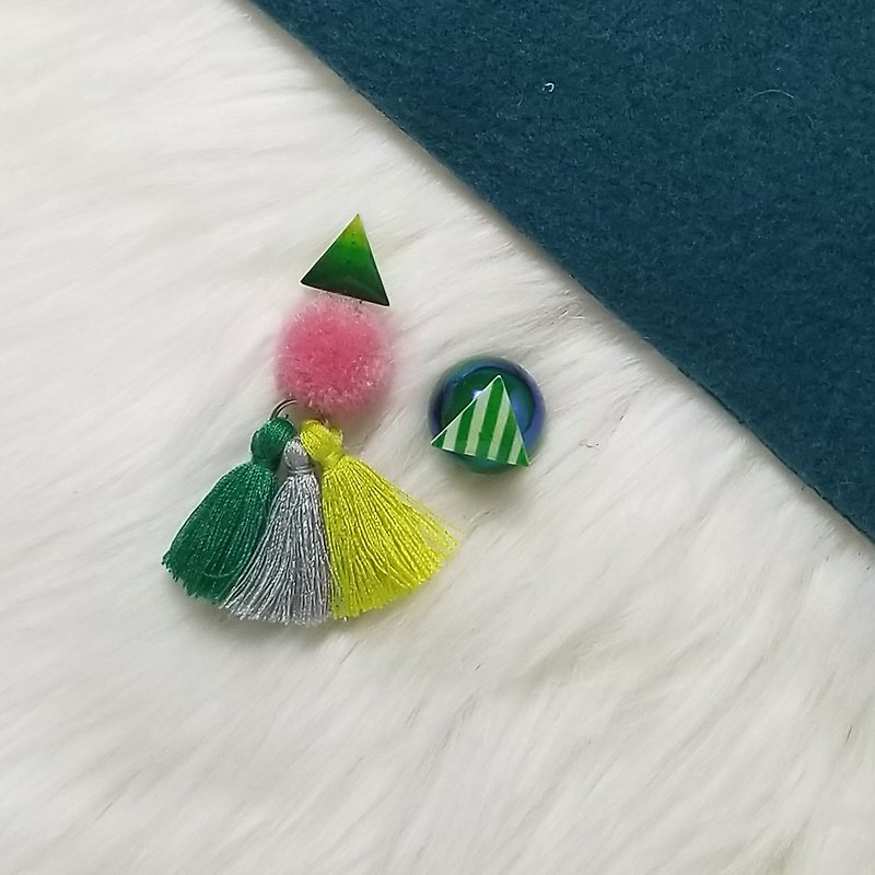 小三角形加流须 (绿色) - 耳环/耳夹 - 纯银 绿色