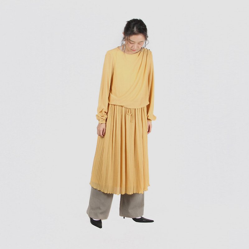 【蛋植物古着】橙风步伐纯色假两件长袖古着洋装 - 洋装/连衣裙 - 聚酯纤维 黄色